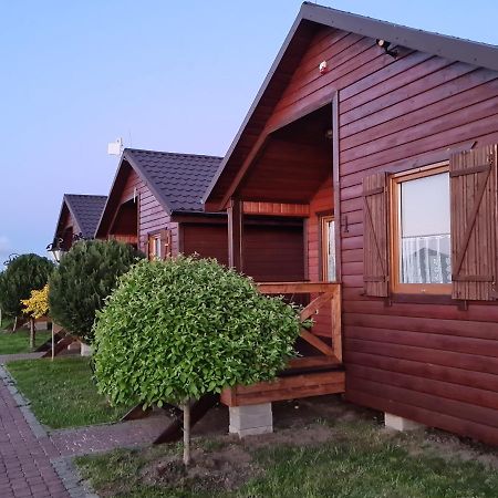 Domki Letniskowe Poranek Jezierzany Buitenkant foto